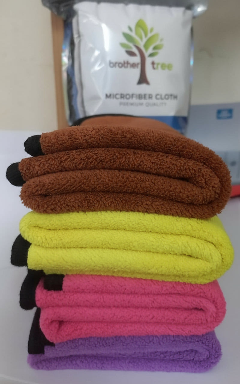 BrotherTree 500 GSM Premium Microfiber Cloth (40x40 cm) – Soft Pack of 4